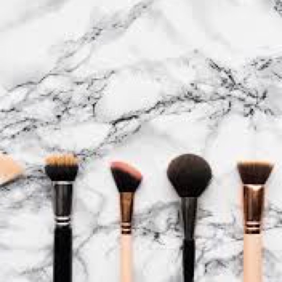 Meet your Posher, Jacqueline - Picture 1 of 1